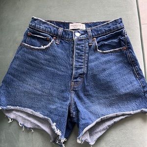 Abercrombie and Fitch The Dad Short High Rise Size 26